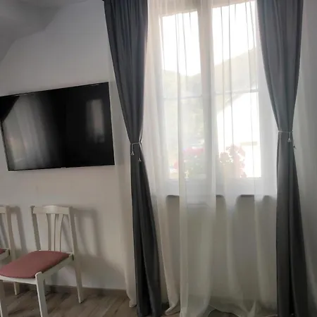 Mosel Boutique ゲストハウス ブルッティヒ・ファンケル