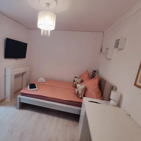 Haus An Der Mosel 3* ברוטיג-פאנקל